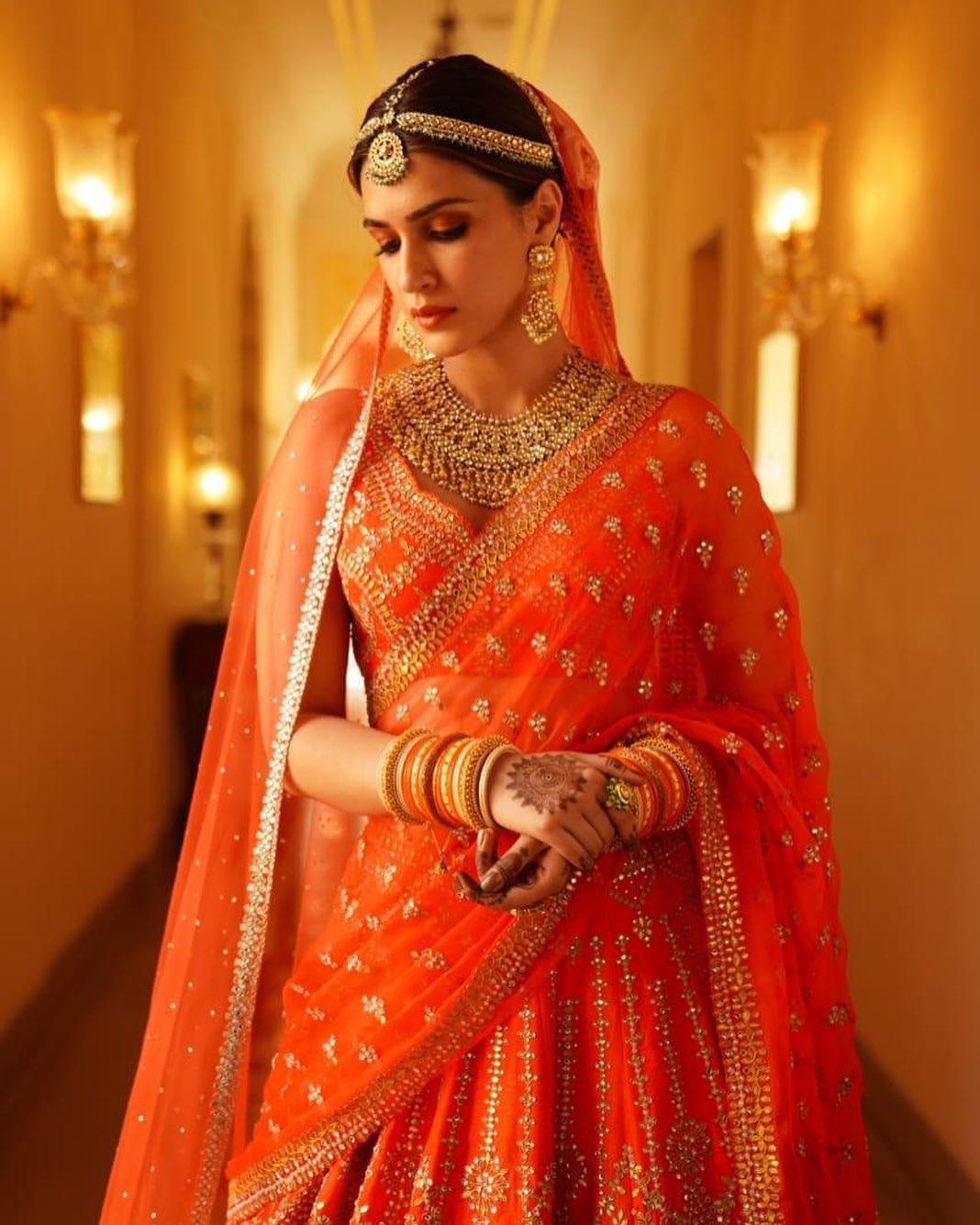 Bengali bride hotsell in lehenga